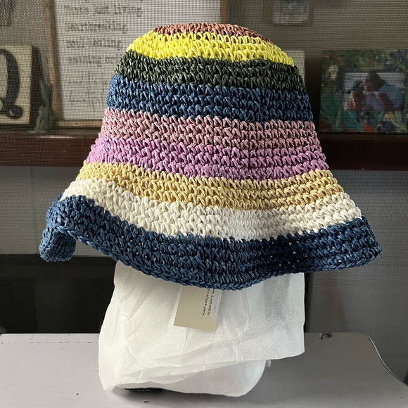 NWT HAT ATTACK Remy Multi Bucket Hat in Navy Stripe, Revolve, One Size, Ladies - Picture 2 of 4